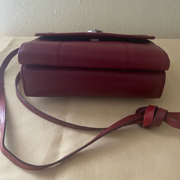 Beautiful and Elegant Brighton Red Leather Women's Bag - Picture 3 of 11